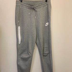Nike women’s sweatpants